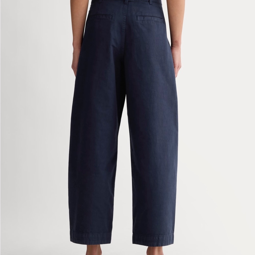 Everlane The Everywhere Pant in Navy - Picture 4 of 11